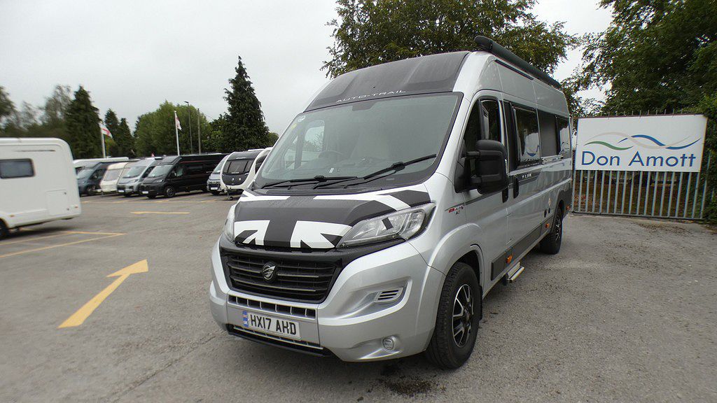 Used AUTO-TRAIL V-LINE 635 SE 2017 Motorhome