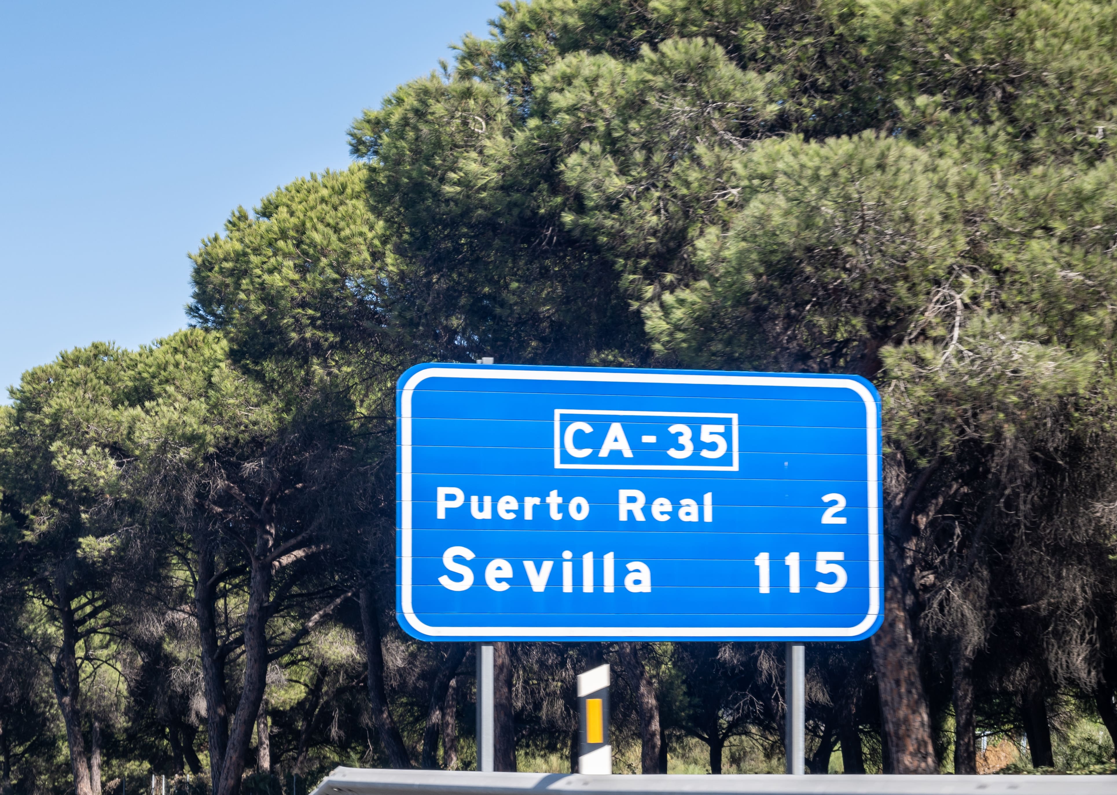 Spain Driving - Road sign