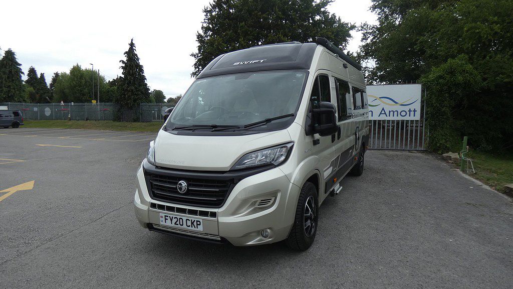Used SWIFT CHAMPAGNE 184 2020 Motorhome