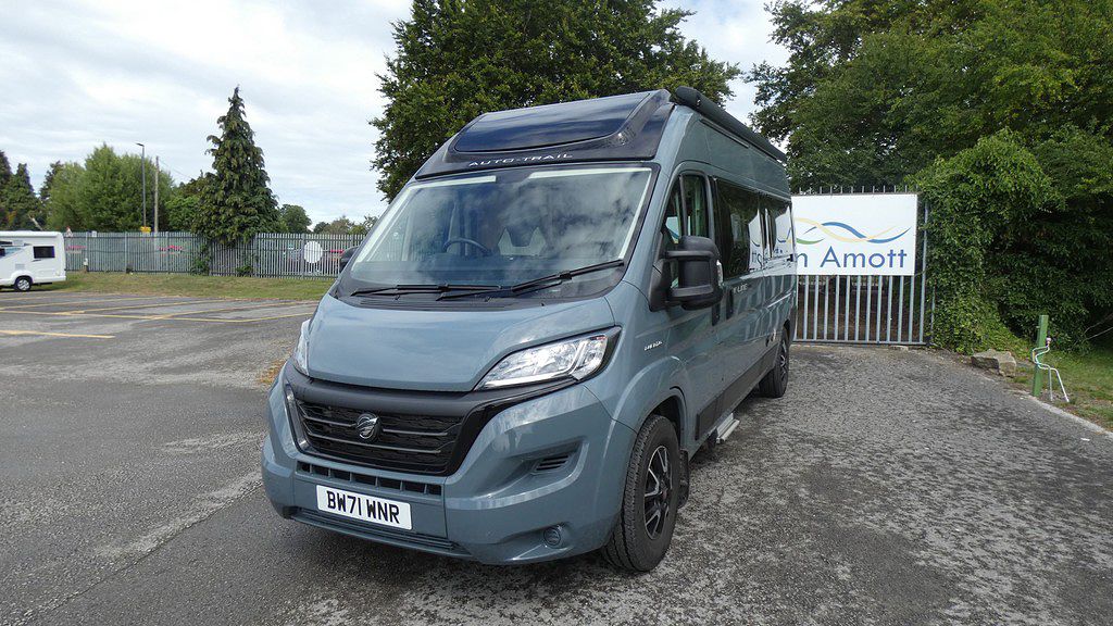 Used AUTO-TRAIL V-LINE 610 SPORT 2022 Motorhome