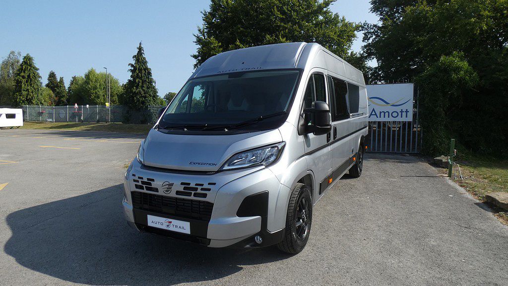 New AUTO-TRAIL EXPEDITION 68 2026 Motorhome