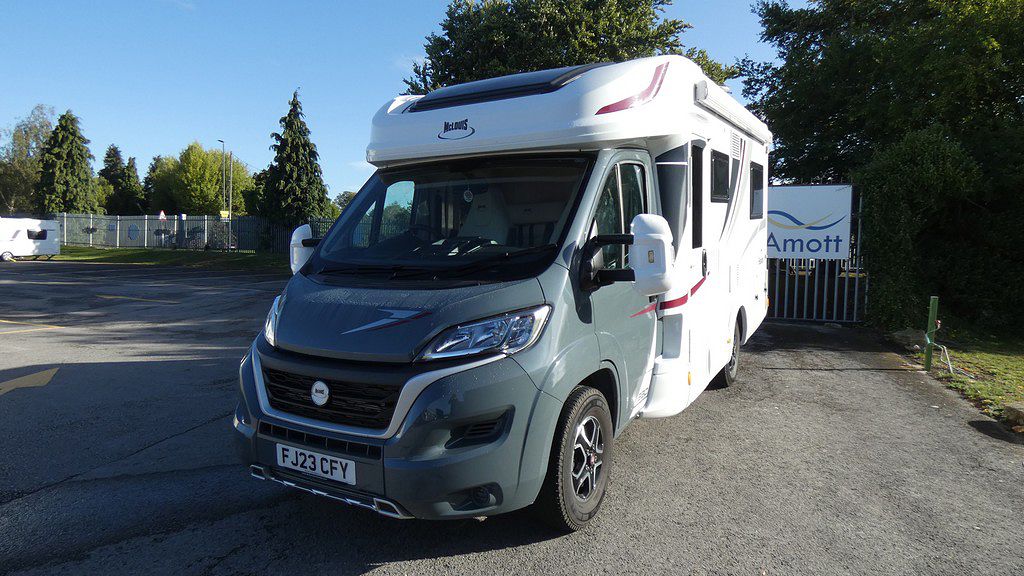 Used MCLOUIS FUSION 330 2023 Motorhome