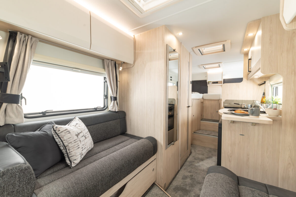 Autoquest Apex Interior 1 E1759147562178