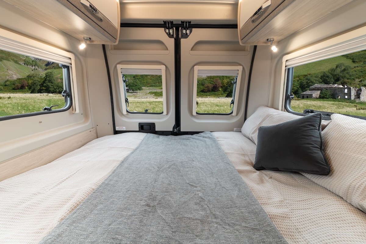 Autoquest Apex Interior 3 1
