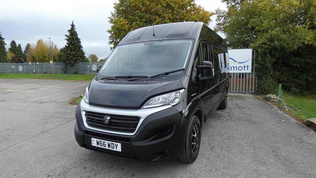 Used AUTO-TRAIL EXPEDITION 67 2021 Motorhome