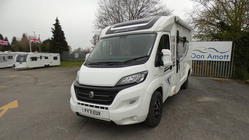 Used SWIFT CHAMPAGNE C205 ESCAPE COMPACT 2021 Motorhome
