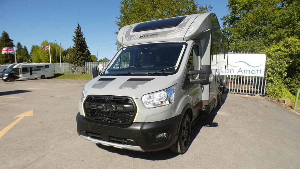 New SWIFT TREKKER 594 2026 Motorhome