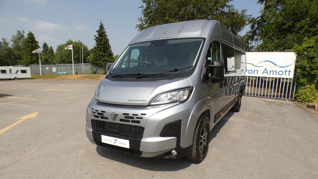 New AUTO-TRAIL EXPEDITION 68 2026 Motorhome