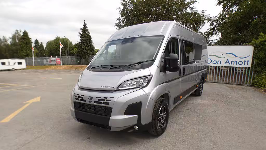 New AUTO-TRAIL EXPEDITION 68 2026 Motorhome